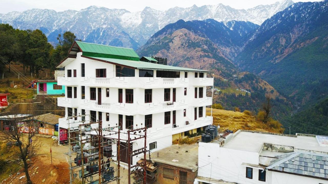 Dlx Stay In Naddi Dharamshala Buitenkant foto