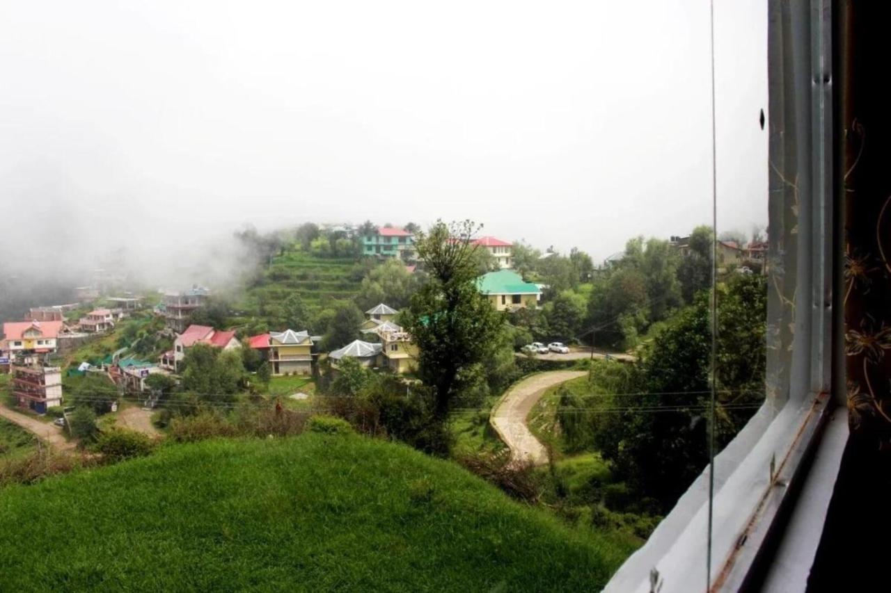 Dlx Stay In Naddi Dharamshala Buitenkant foto
