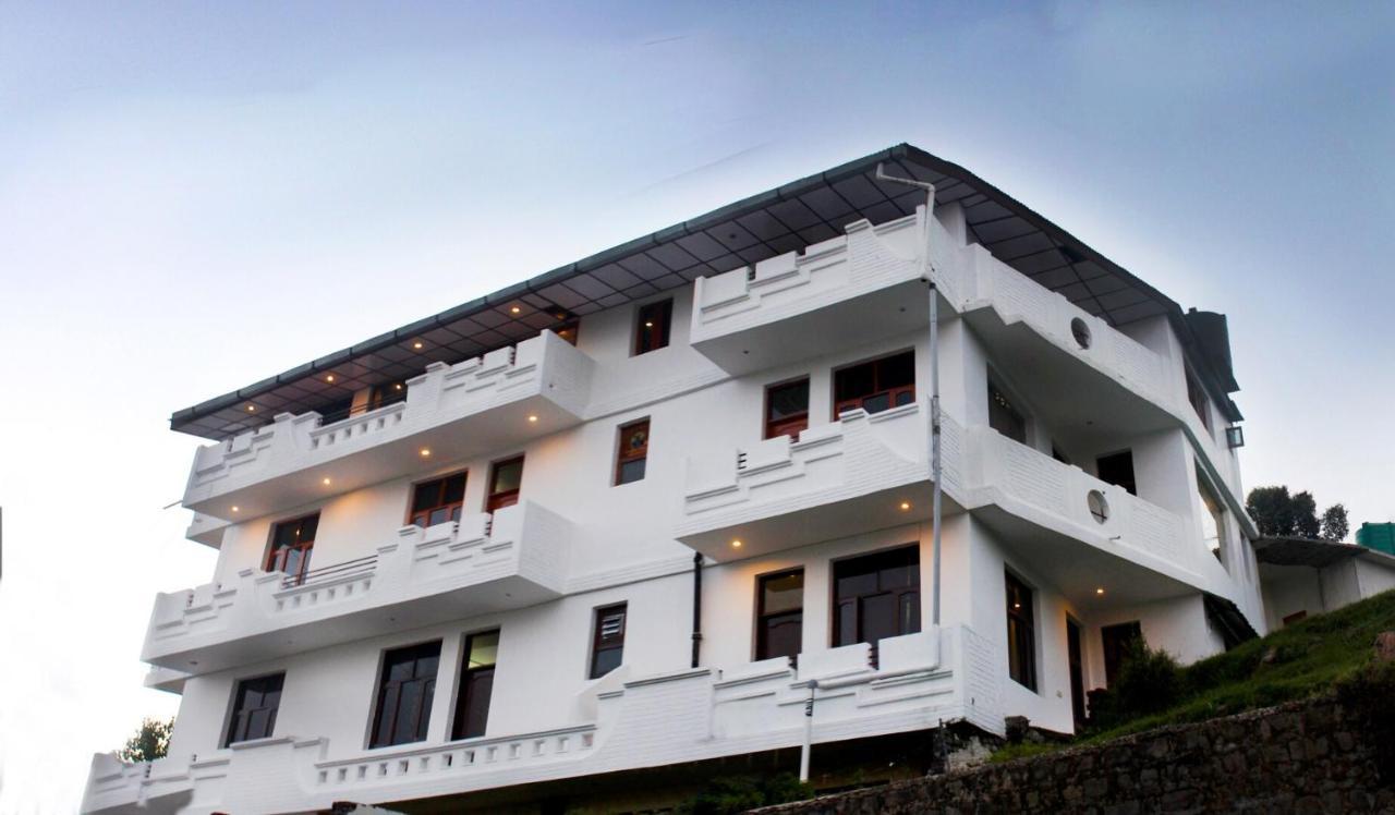 Dlx Stay In Naddi Dharamshala Buitenkant foto