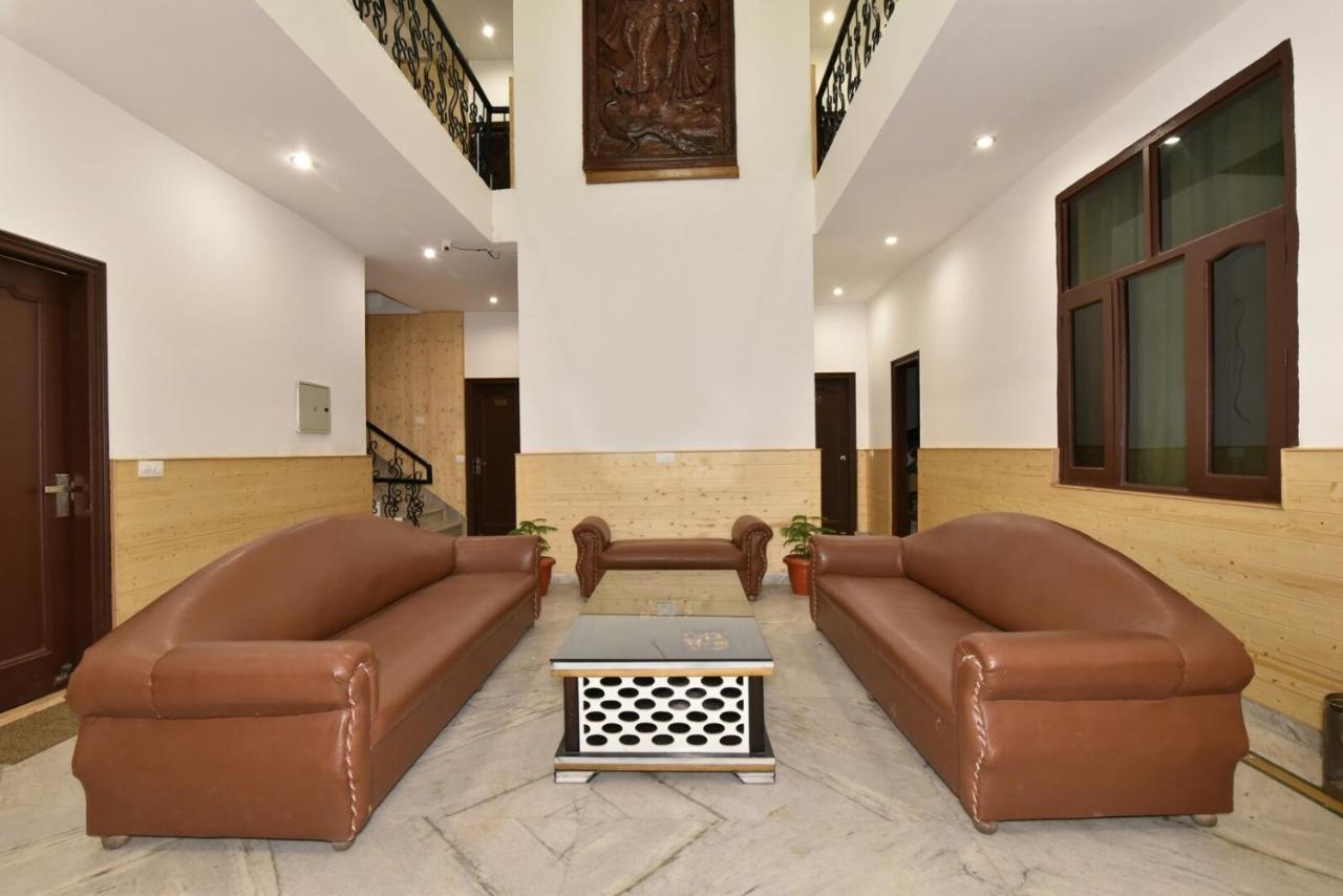 Dlx Stay In Naddi Dharamshala Buitenkant foto